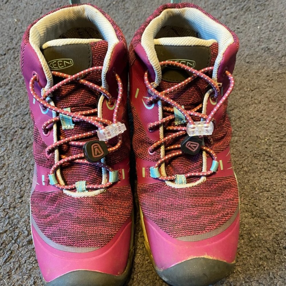 Keen Hiking Boots - Waterproof - Girls Size 4